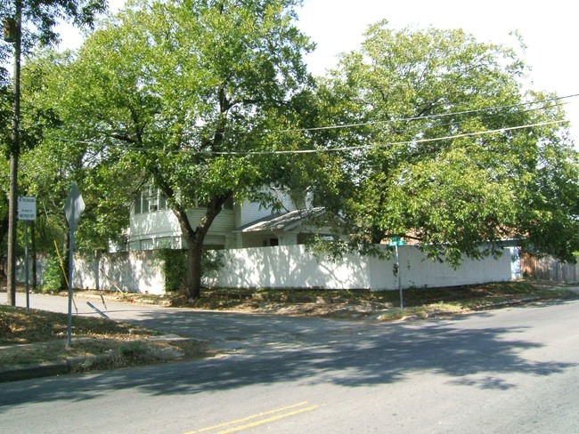 900-906 N 15th St in Waco, TX - Building Photo - Other