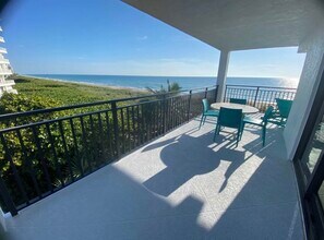 10102 S Ocean Dr, Unit 401A in Jensen Beach, FL - Building Photo - Building Photo
