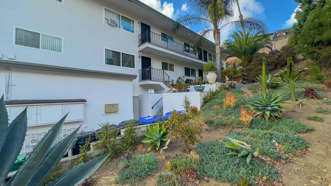 1602 Chalmers Street in San Diego, CA - Building Photo - Interior Photo