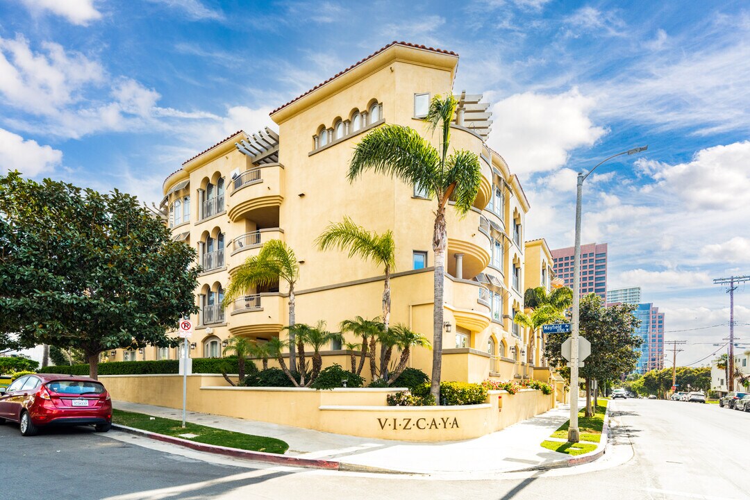 Residential Condos in Los Angeles, CA - Building Photo