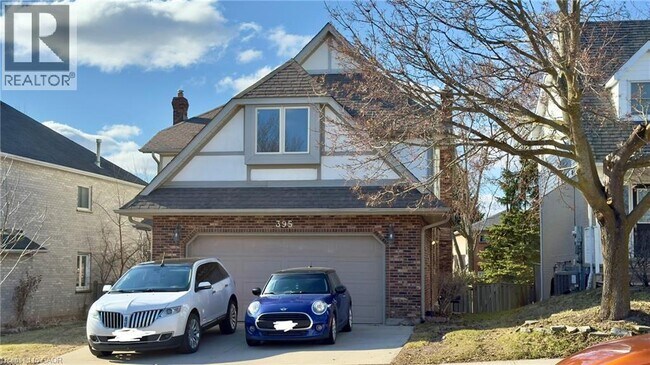 395 Burnett Ave in Cambridge, ON - Building Photo - Building Photo