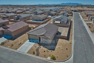 3529 Malheur Ave in Pahrump, NV - Building Photo - Building Photo