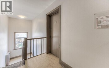 141 Chapel St in Kitchener, ON - Building Photo - Building Photo