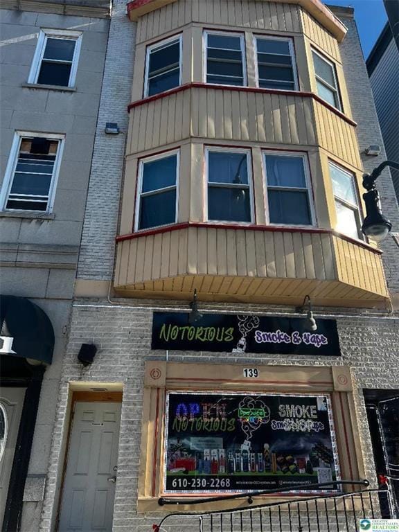 property at 139 N 7th St