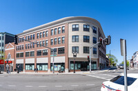 480-482 W Broadway in Boston, MA - Foto de edificio - Building Photo