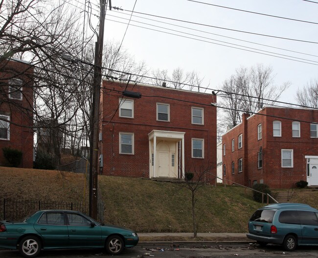 3129 Buena Vista Ter SE in Washington, DC - Building Photo - Building Photo