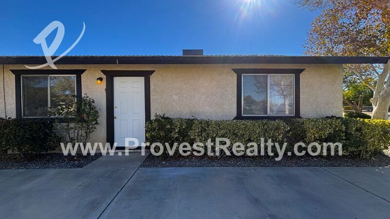 13261 Mohawk Rd in Apple Valley, CA - Building Photo