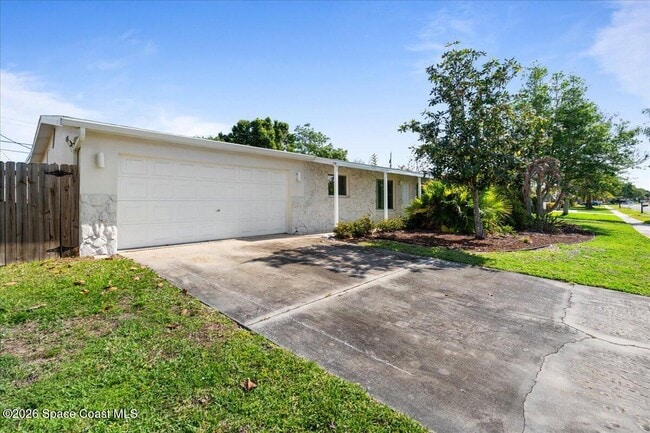 1738 Cadillac Cir N in Melbourne, FL - Building Photo - Building Photo