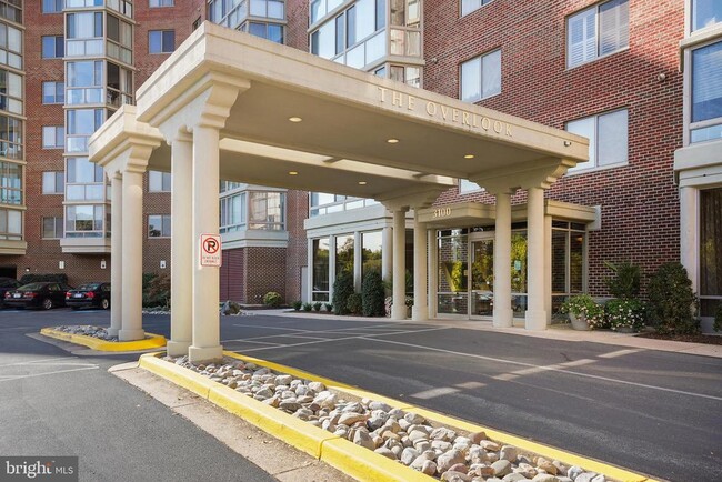3100 N Leisure World Blvd in Silver Spring, MD - Building Photo - Building Photo