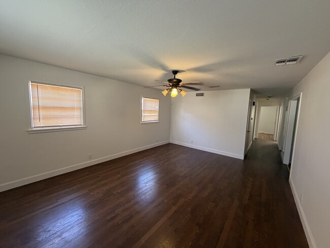 3813 25th St in Lubbock, TX - Building Photo - Building Photo