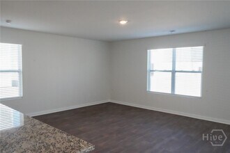 418 Coconut Dr in Bloomingdale, GA - Building Photo - Building Photo