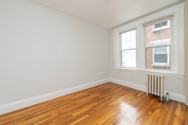 property at 258 Chestnut Hill Ave
