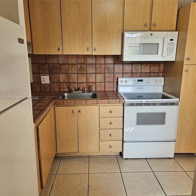 property at 13791 SW 66th St