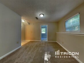 2615 Sandstone Dr in Lawrenceville, GA - Building Photo - Building Photo