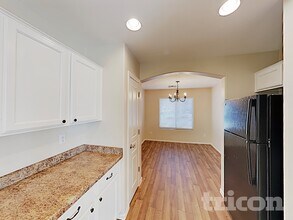 30568 N Zircon Dr in Queen Creek, AZ - Foto de edificio - Building Photo