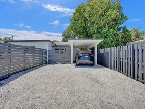 1713 NE 15th Ave in Fort Lauderdale, FL - Building Photo - Building Photo