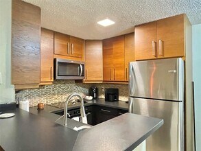 851 Lyons Rd, Unit 22106 in Coconut Creek, FL - Foto de edificio - Building Photo