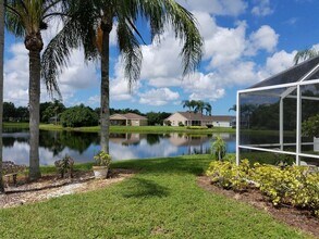 4640 Sanibel Way in Bradenton, FL - Building Photo - Building Photo