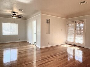 402 E Baltimore Dr in El Paso, TX - Building Photo - Building Photo