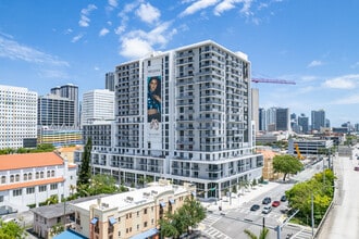 Arte Grand Central in Miami, FL - Foto de edificio - Building Photo