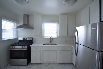 1213 Orange Grv Ave in Los Angeles, CA - Building Photo - Building Photo