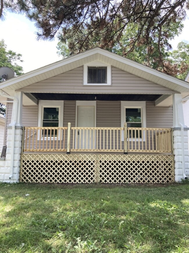 property at 308 E Virginia Ave
