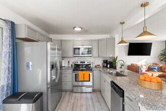 7652 Granada Rd in Denver, CO - Building Photo - Building Photo