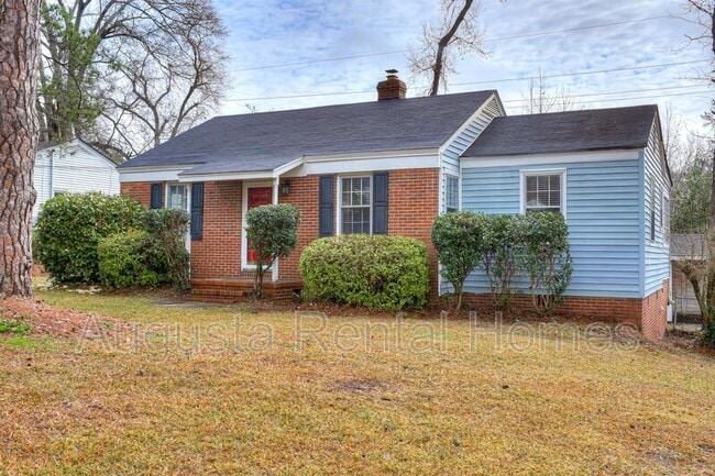 property at 1019 1/2 Bedford Dr