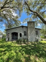 13 Cedar Ave in La Blanca, TX - Building Photo