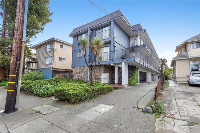 property at 2228 Lincoln Ave