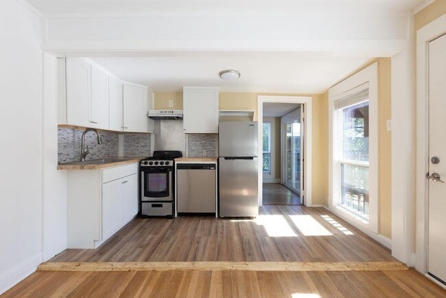 1115 Enfield Rd in Austin, TX - Building Photo - Building Photo