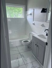 501 S Dennis St in Enfield, NC - Building Photo - Building Photo