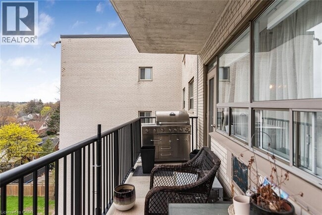 property at 222 Concession St