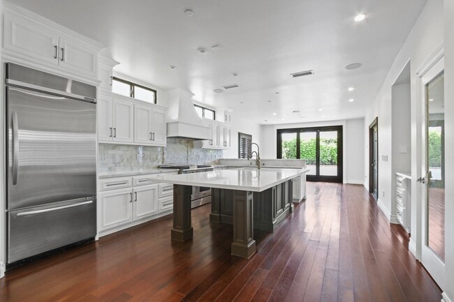 405 14th St in Huntington Beach, CA - Building Photo - Building Photo