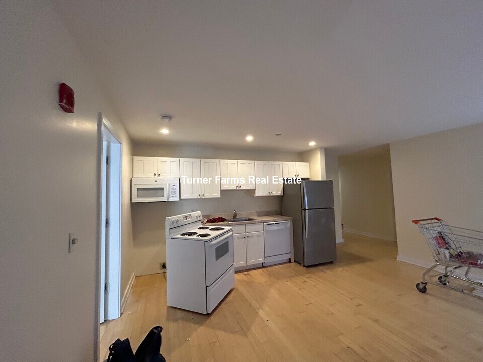 56 Boylston St, Unit 508 in Boston, MA - Building Photo
