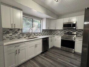 2774 SE Brevard Ave in Port St. Lucie, FL - Building Photo - Building Photo