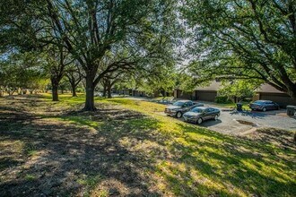 2804 Stewart Dr in Waco, TX - Building Photo - Building Photo