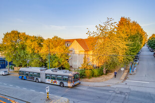 1725 E Pender St in Vancouver, BC - Building Photo - Building Photo