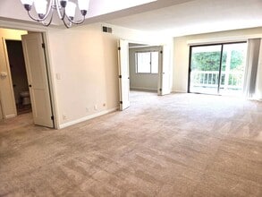 5395 Cribari Crest in San Jose, CA - Building Photo - Building Photo