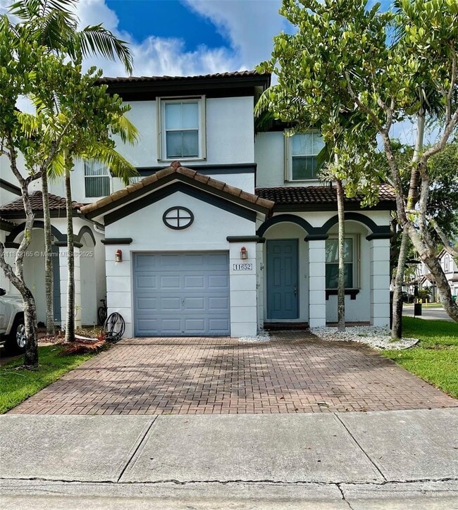11652 NW 77th Terrace in Medley, FL - Building Photo - Building Photo