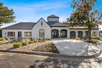 ReNew Jordan Creek in West Des Moines, IA - Building Photo - Building Photo