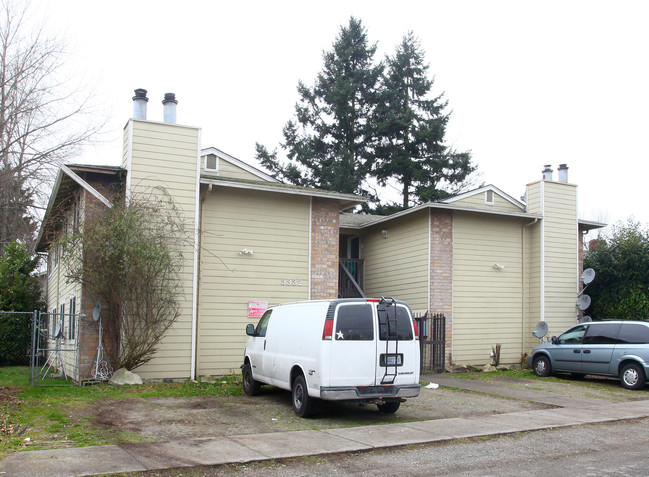 3332 Chandler St in Tacoma, WA - Foto de edificio - Building Photo