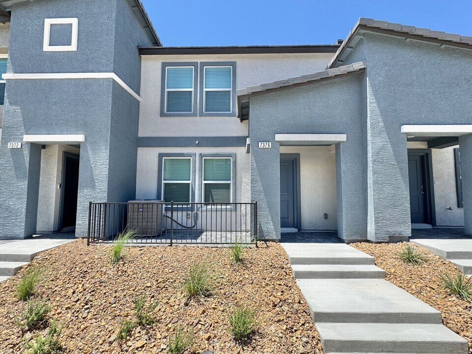 7376 Hayes Harbor Ct in North Las Vegas, NV - Building Photo