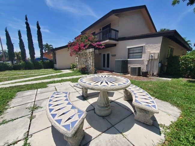property at 600 SW 89th Ct