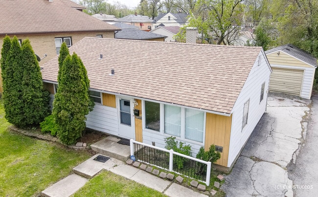 394 W 15th St in Chicago Heights, IL - Building Photo - Building Photo
