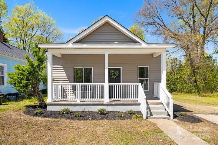 1806 Vinton St in Charlotte, NC - Building Photo