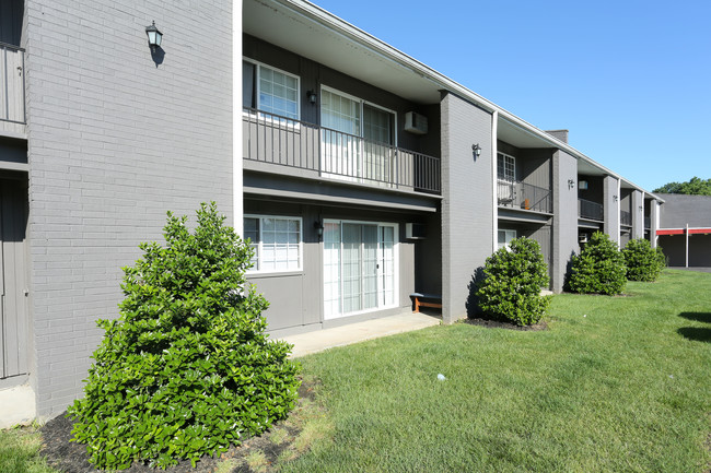 Addison Park Apartments in Louisville, KY - Building Photo - Building Photo