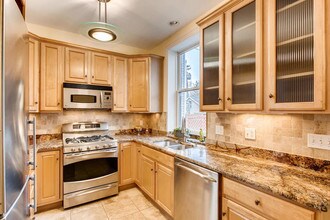 1816 W Newport Ave in Chicago, IL - Building Photo - Building Photo