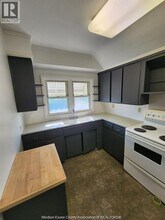306 Foch Ave in Windsor, ON - Building Photo - Building Photo