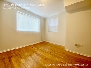 3249 W Potomac Ave in Chicago, IL - Building Photo - Building Photo